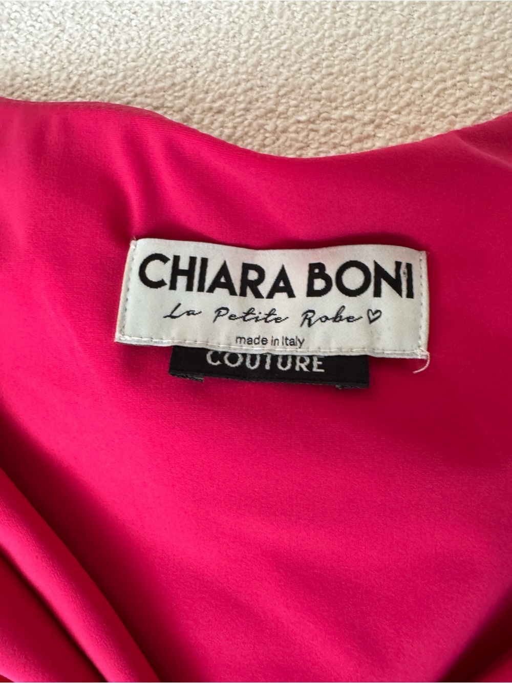 Chiara Boni Hot Pink V‑Neck Midi Dress with Rosette Cap Sleeves - Picture 4 of 5